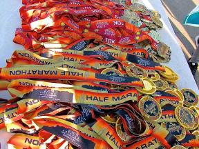 medals 2018 Lost Dutchman Marathon