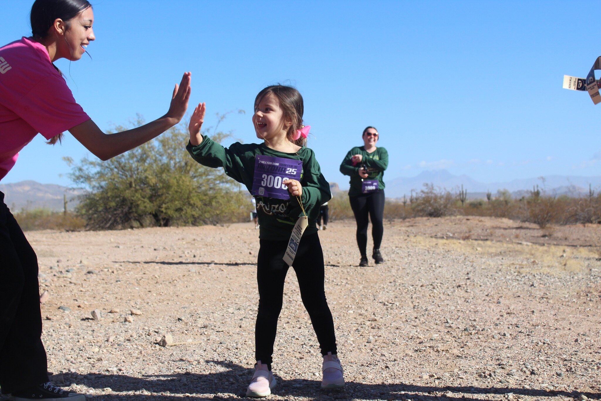 Lost Dutchman 2-Mile Fun Run participants