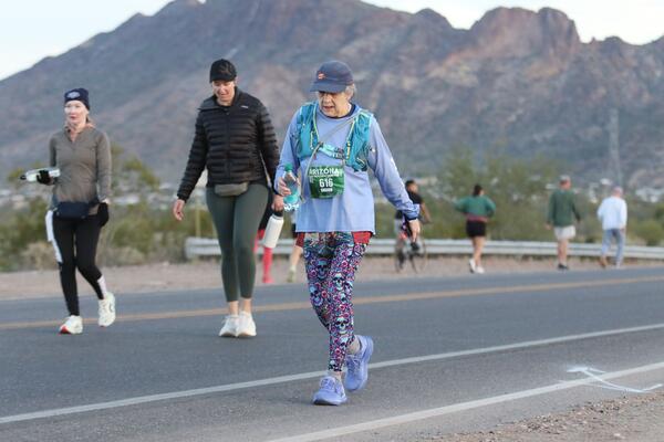 2026 Lost Dutchman Marathon photo by RacePlace 1 of 1822