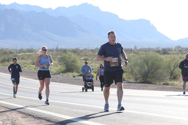 2026 Lost Dutchman Marathon photo by RacePlace 490 of 1822