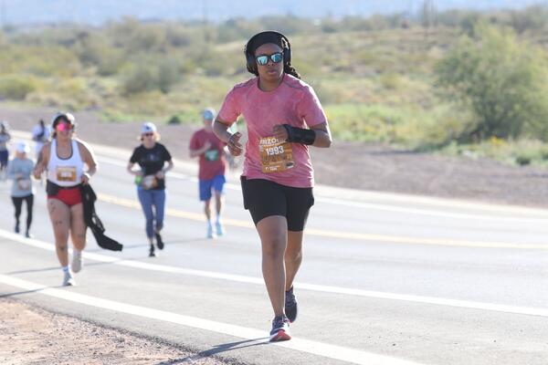 2026 Lost Dutchman Marathon photo by RacePlace 551 of 1822