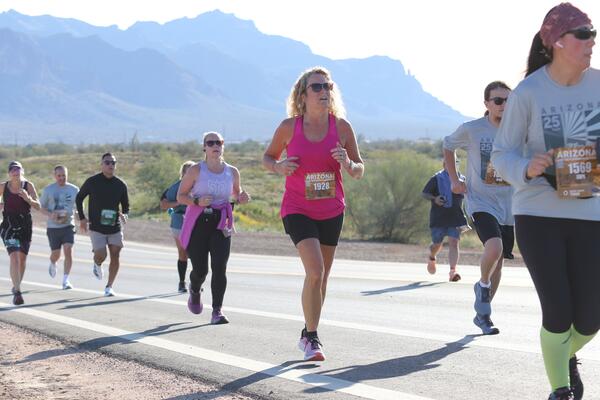 2026 Lost Dutchman Marathon photo by RacePlace 772 of 1822
