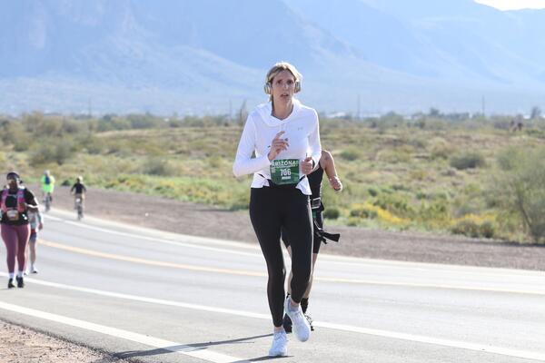 2026 Lost Dutchman Marathon photo by RacePlace 993 of 1822