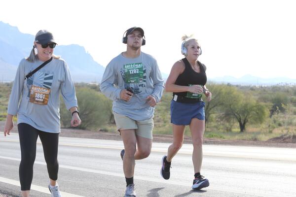 2026 Lost Dutchman Marathon photo by RacePlace 1034 of 1822