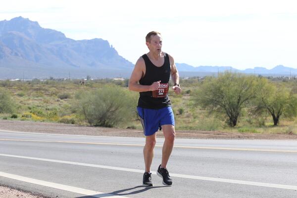 2026 Lost Dutchman Marathon photo by RacePlace 1685 of 1822